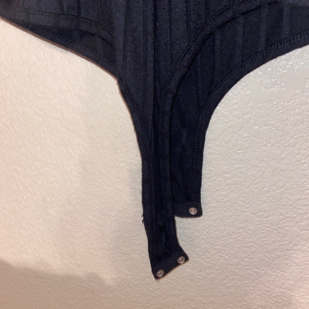 Black Ribbed Bodysuit - Picture 4 of 4